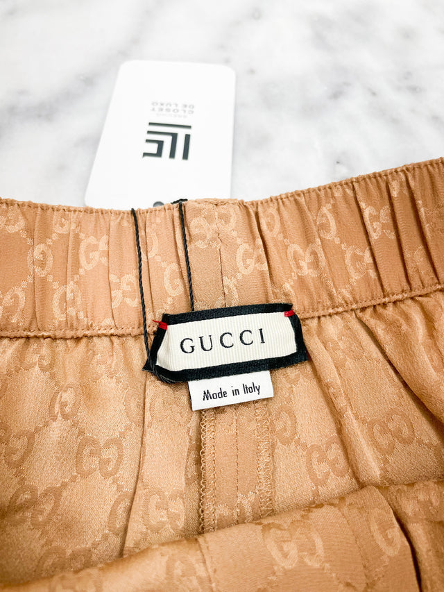 Short Gucci Monograma Tam.P