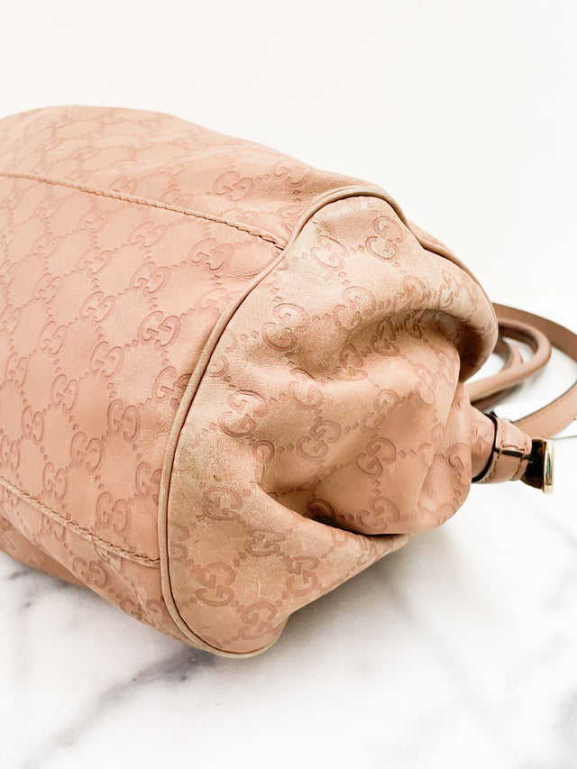 Bolsa Gucci Sukey Signature Old Rose Monograma