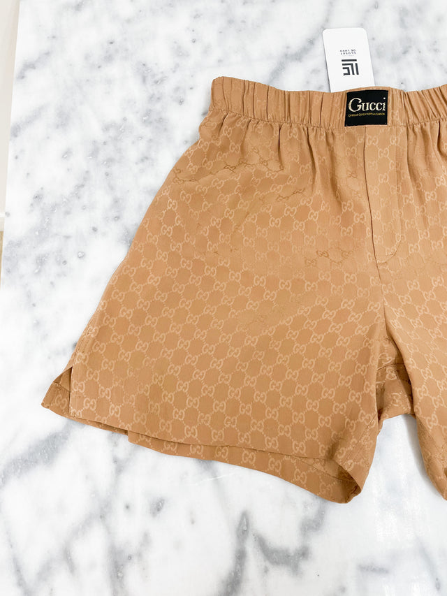 Short Gucci Monograma Tam.P