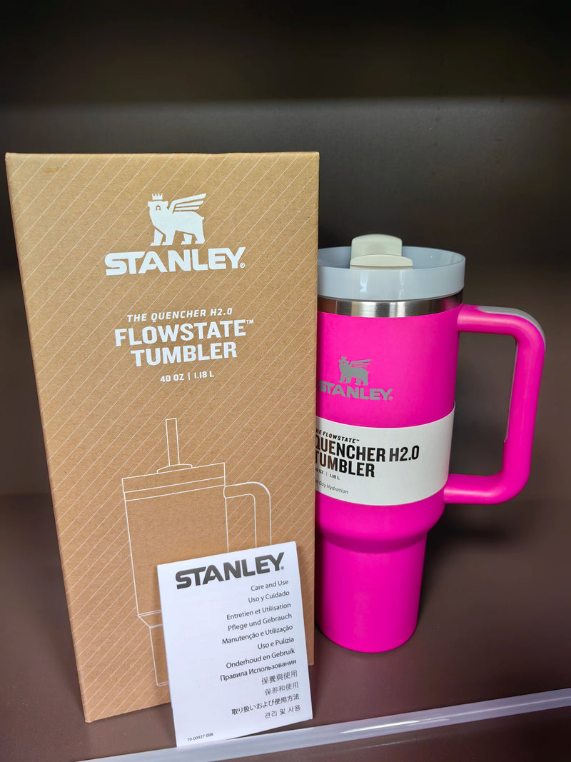 "Copo Stanley Quencher™: Design Premium"