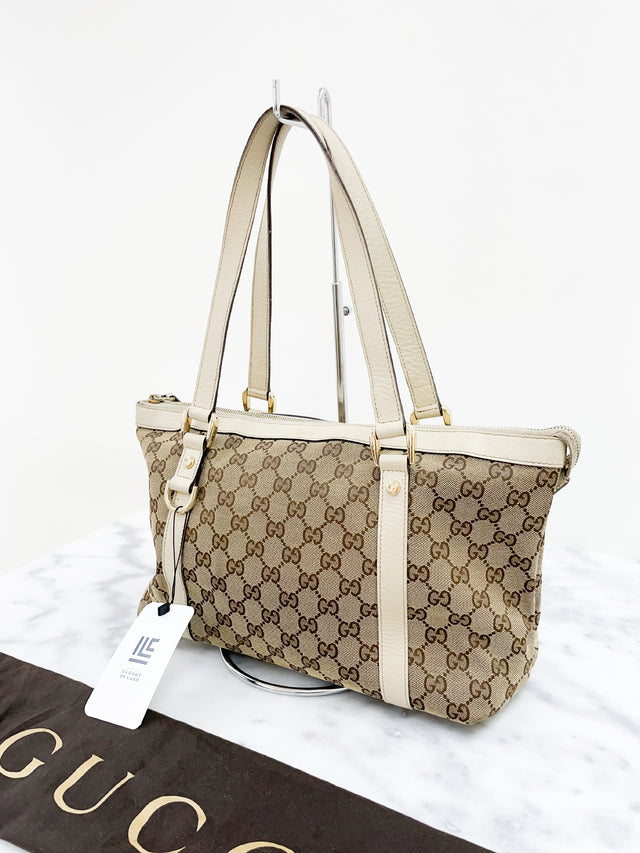 Bolsa Gucci Abbey D-Ring Monograma