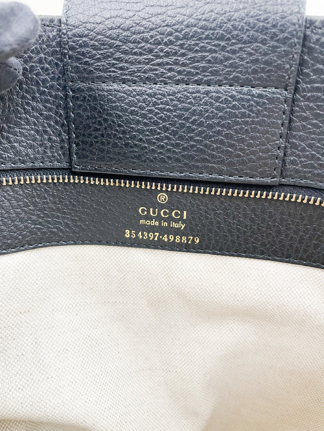 Bolsa Gucci Swing Preta